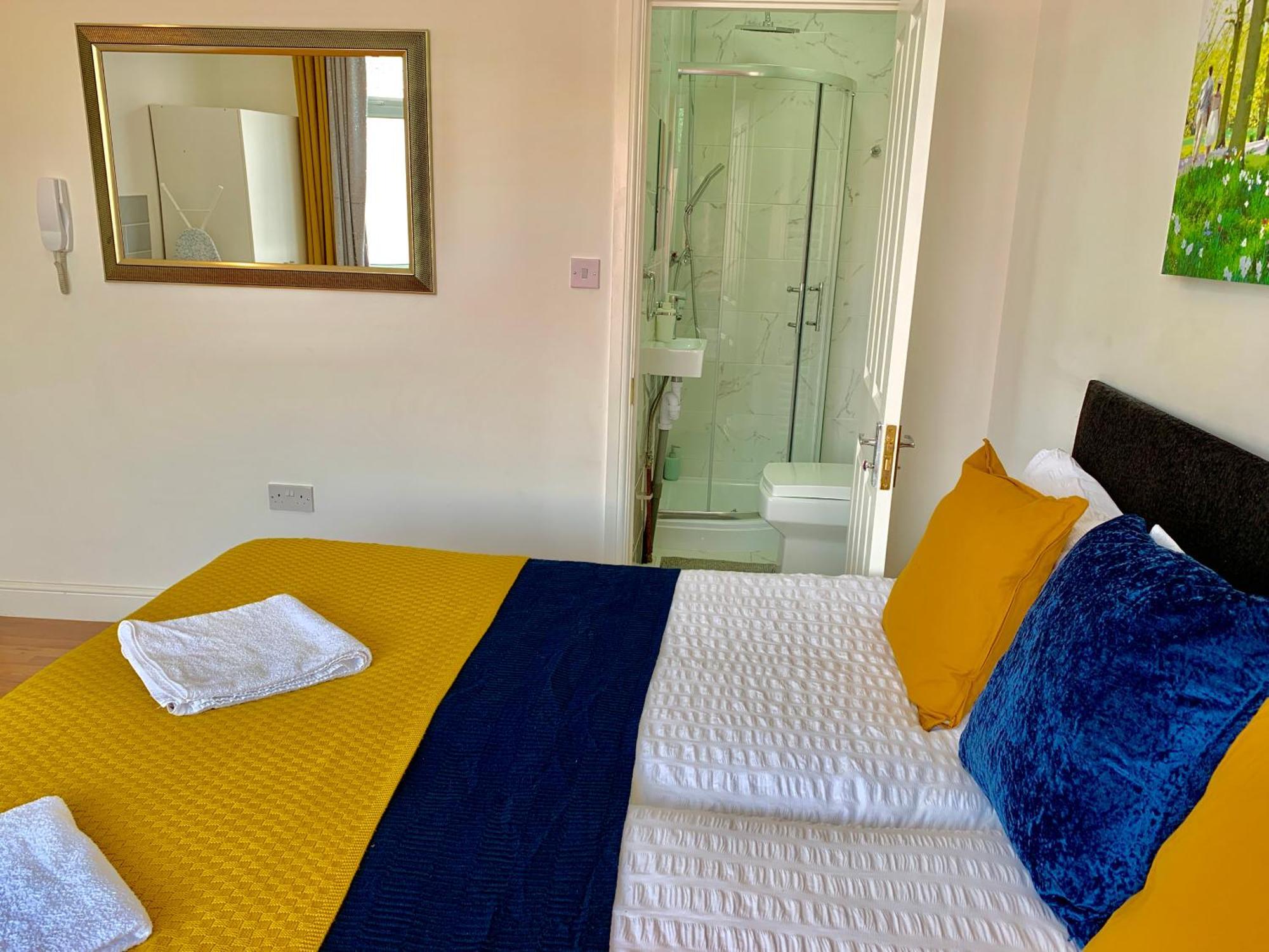 London Studio Apartments, Private Bathrooms And Parking Ilford Exterior photo