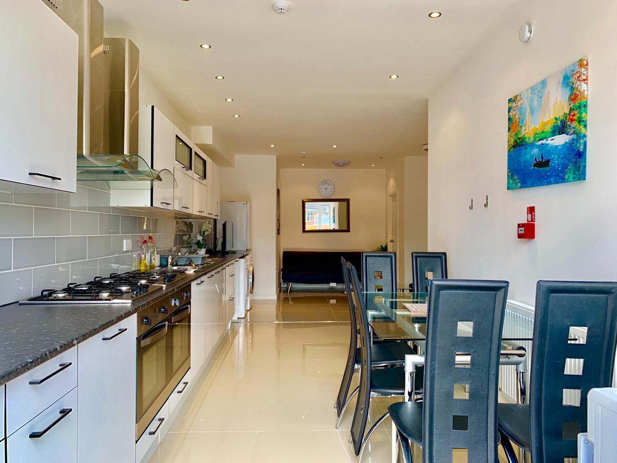 London Studio Apartments, Private Bathrooms And Parking Ilford Exterior photo