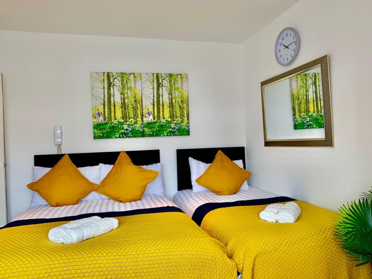 London Studio Apartments, Private Bathrooms And Parking Ilford Exterior photo